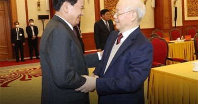 HEADLINE-POLITICS | Vietnam, Laos continue enhancing special relationship: Party leaders