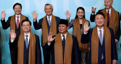 WORLD | ASIA & PACIFIC | Prabowo calls for free, fair trade at APEC