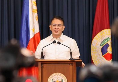 Ano Ba Talaga Kuya Chez? R U Nut honoring a traitor? |  Escudero wants Senate to honor Juan Ponce Enrile .