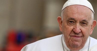 WORLD-NEWS | VATICAN CITY:  Pope Francis, in critical condition, had quiet night — Vatican