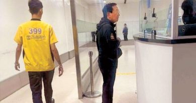 ASEANEWS HEADLINE-CORRUPTION SCANDAL | MANILA: Ex-DPWH secretary Bonoan back in Philippines